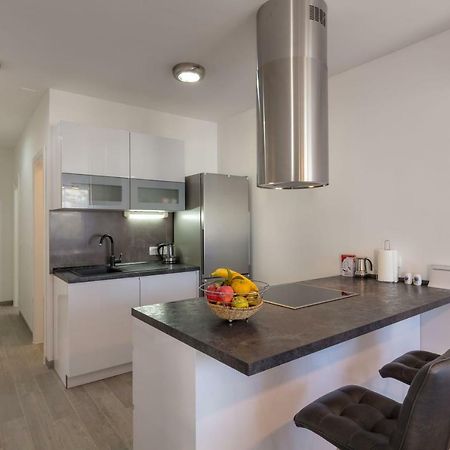 Apartments Rosemary Ražanj Eksteriør bilde