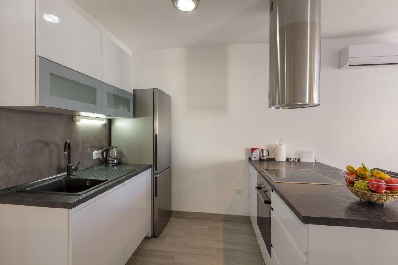 Apartments Rosemary Ražanj Eksteriør bilde